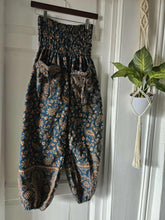 Load image into Gallery viewer, Boho Fleece trousers www.karmaripon.co.uk