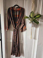 Load image into Gallery viewer, Repurposed Sari Kimono www.karmaripon.co.uk