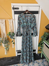 Load image into Gallery viewer, Blue &amp; Black Laal Dress Size 14-16UK