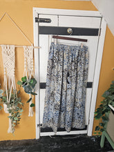 Load image into Gallery viewer, Repurpose sari trousers www.indiansummertrading.co.uk