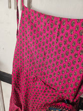 Load image into Gallery viewer, Short Market Dress UK 10-12 www.indiansummertrading.com