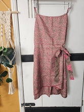 Load image into Gallery viewer, Short Market Dress UK 12-14 www.indiansummertrading.com