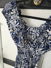 Load image into Gallery viewer, repurposed sari Priya dress www.karmaripon.co.uk