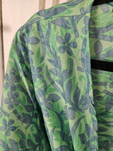 Load image into Gallery viewer,  Repurposed Sari butterfly Top UK-14-18www.karmaripon.co.uk