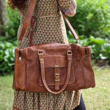 Load image into Gallery viewer, Large Leather Luggage Bag www.indiansummertrading.co.uk