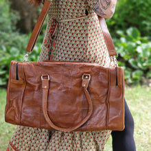 Load image into Gallery viewer, Large Leather Luggage Bag www.indiansummertrading.co.uk