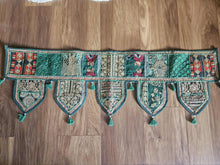 Load image into Gallery viewer, Green toran www.karmaripon.co.uk