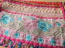 Load image into Gallery viewer, Bandhani Patchwork bag www.indiansummertrading.co.uk
