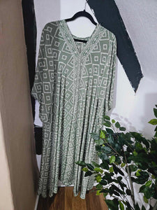 Sage Repurposed Sari Kaftan www.indiansummertrading.co.uk