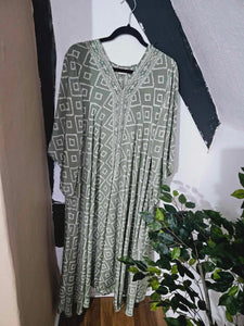 Sage Repurposed Sari Kaftan www.indiansummertrading.co.uk
