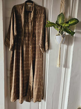 Load image into Gallery viewer, Repurposed Sari Kimono www.karmaripon.co.uk