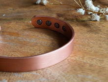 Load image into Gallery viewer, Magnetic Copper bracelets www.indiansummertrading.co.uk