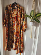 Load image into Gallery viewer, Repurposed Sari Kimono www.karmaripon.co.uk