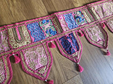 Load image into Gallery viewer, Pink toran www.karmaripon.co.uk