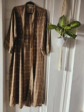 Load image into Gallery viewer, Repurposed Sari Kimono www.karmaripon.co.uk