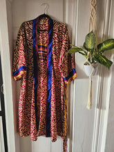 Load image into Gallery viewer, Repurposed Sari Kimono www.karmaripon.co.uk