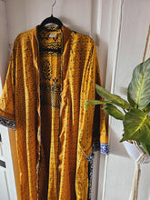 Load image into Gallery viewer, Repurposed Sari Kimono www.karmaripon.co.uk